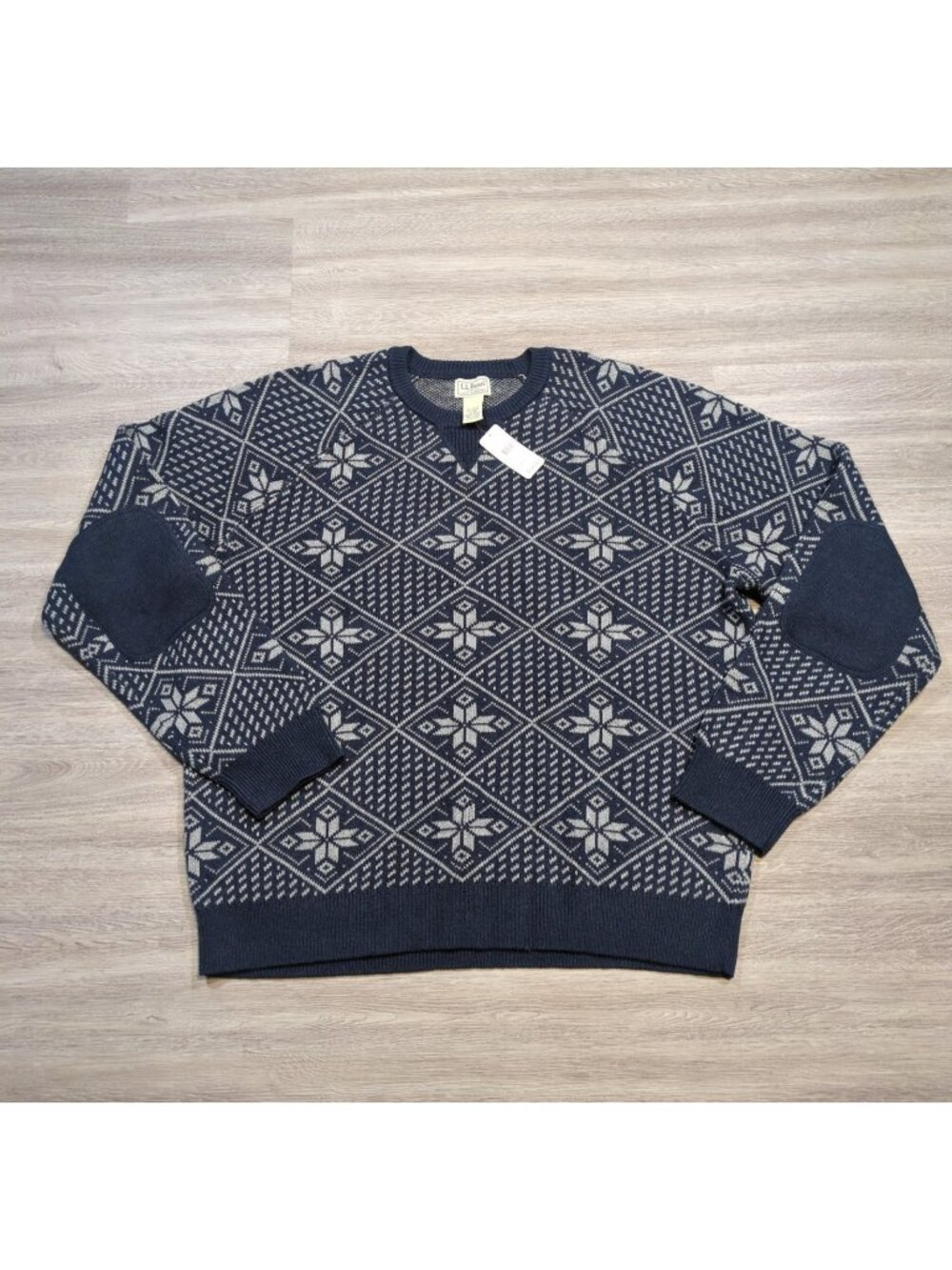 LL Bean Wicked Soft Crewneck Men's XL Reg Cashmere Blend Fair Isle Snowflake